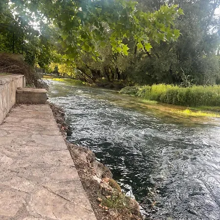 San & Sen Vila Blagaj